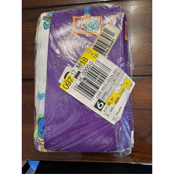 Vintage Y2K Winnie the Pooh 63” drapes 100 acre collection poohs garden - Picture 3 of 5